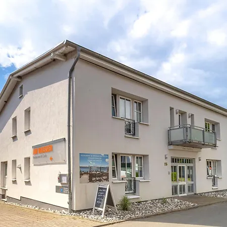 Apartment Haus Seeblick Mit 9 Alt Reddevitz