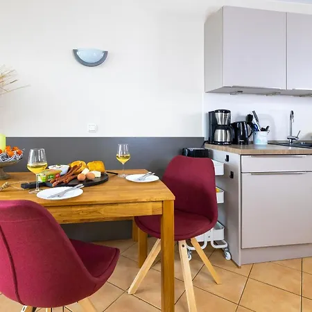 Haus Seeblick Mit 9 Apartment *