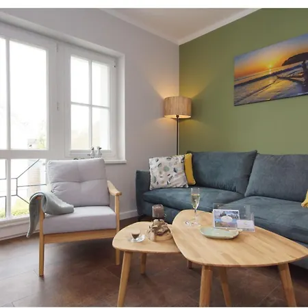 Apartment Haus Seeblick Mit 9 Alt Reddevitz