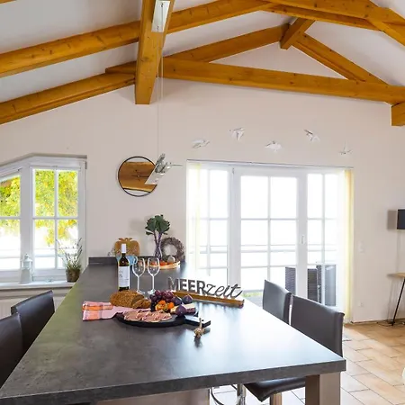 Haus Seeblick Mit 9 * Alt Reddevitz