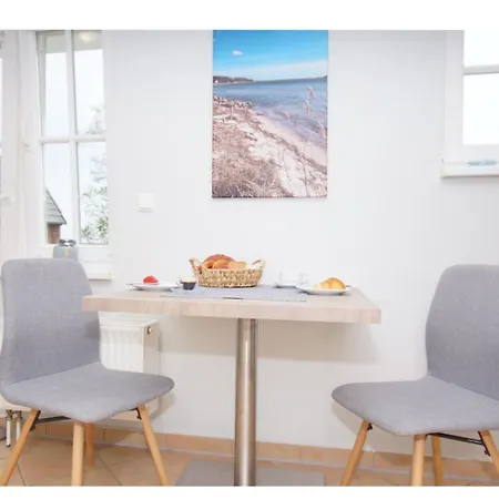 Haus Seeblick Mit 9 Alt Reddevitz