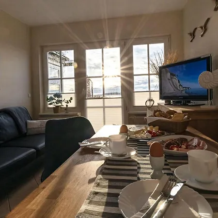 Appartement Haus Seeblick Mit 9 Alt Reddevitz