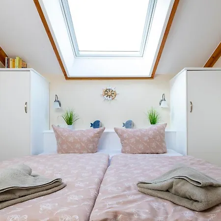 Lejlighed Haus Seeblick Mit 9 Alt Reddevitz